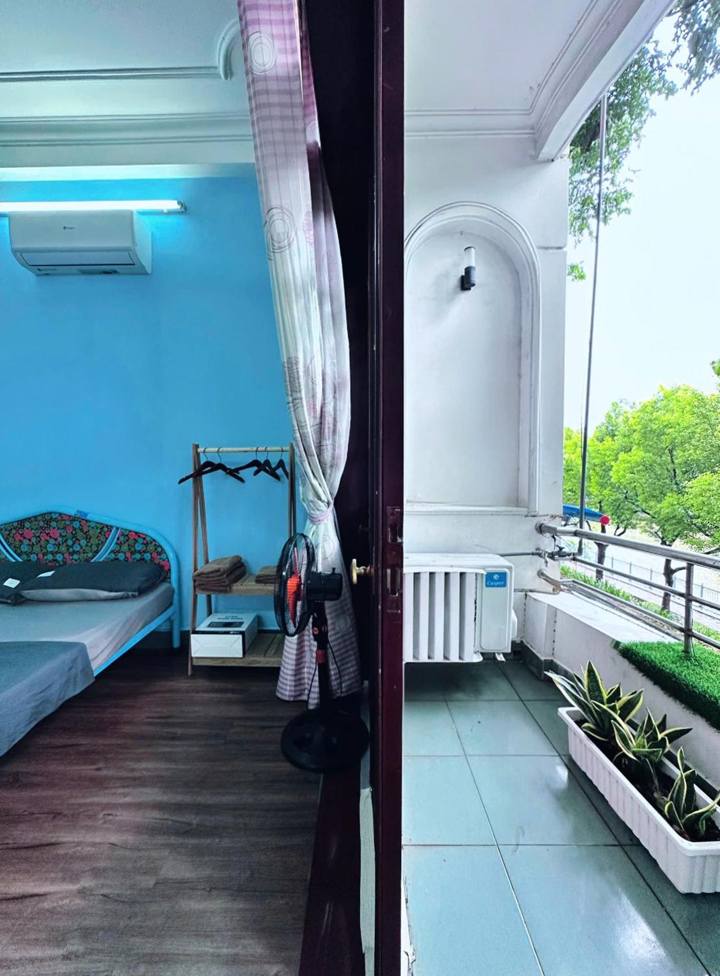 Gem's House- Balcony With Riverside View